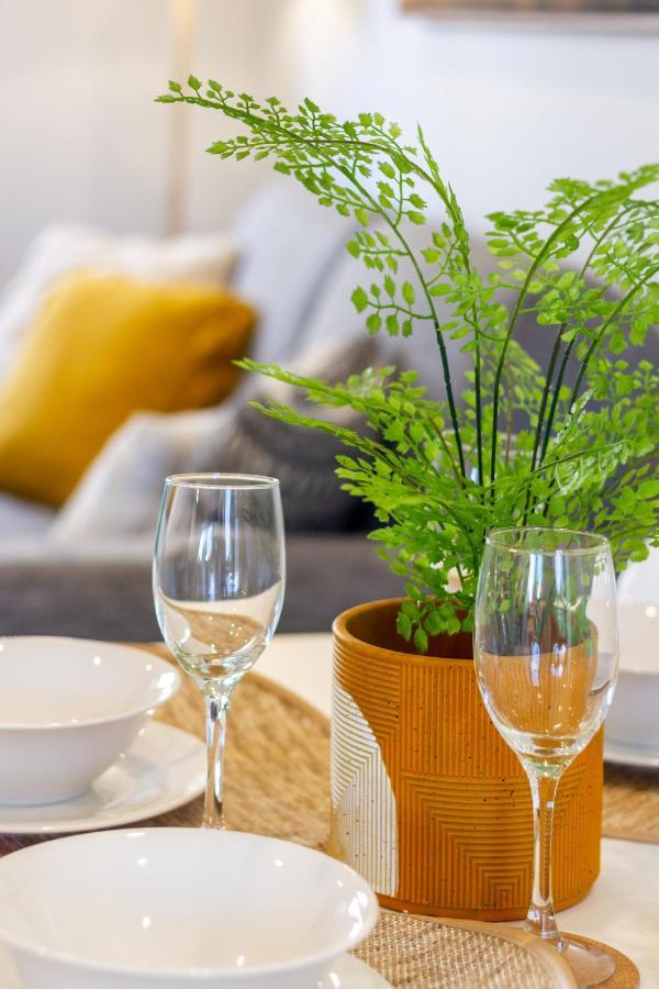 Walk To Central City 2 Bed 2 Bath. Madras Street Christchurch Buitenkant foto